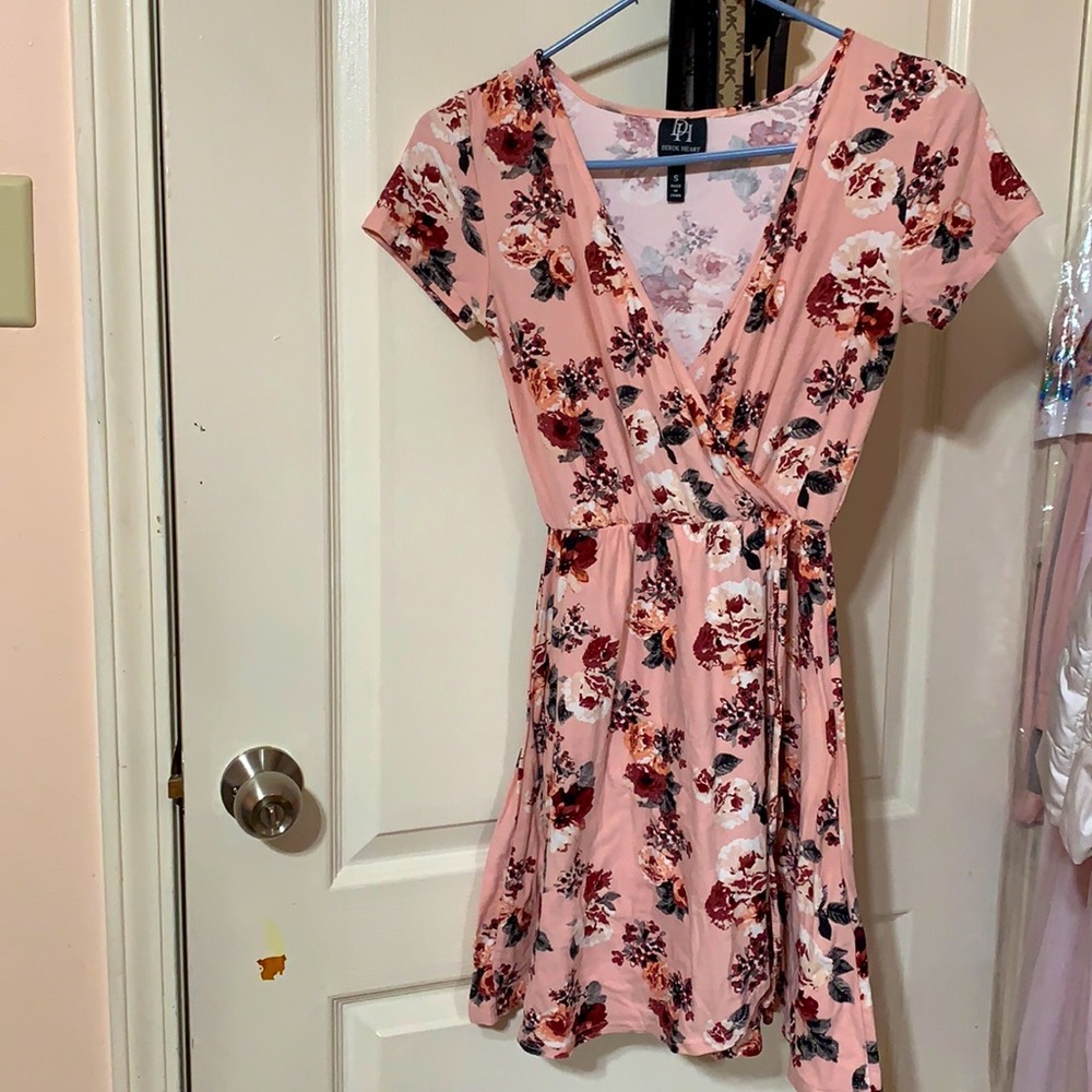 V neck plush pink floral dress